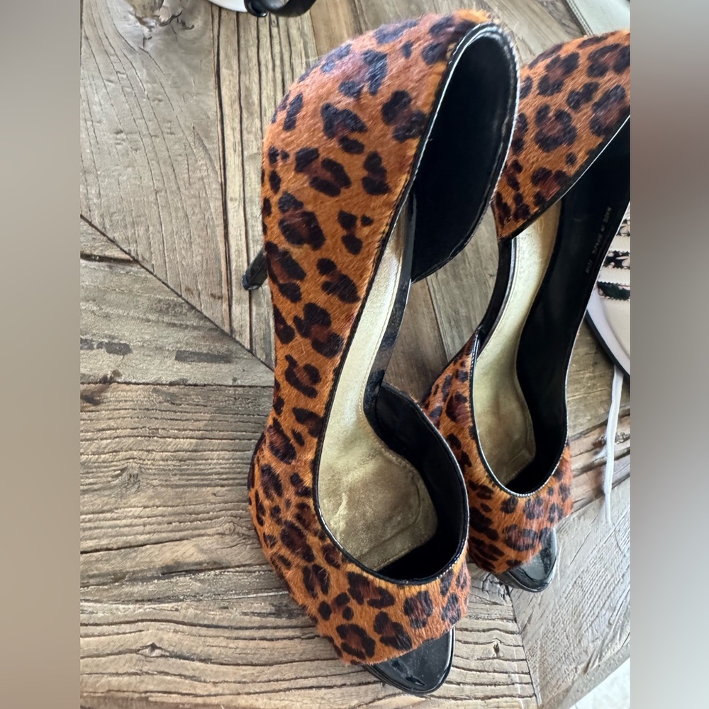 Bebe Brown and Black Heels with Stylish Design size 10B - Picture 2 of 7